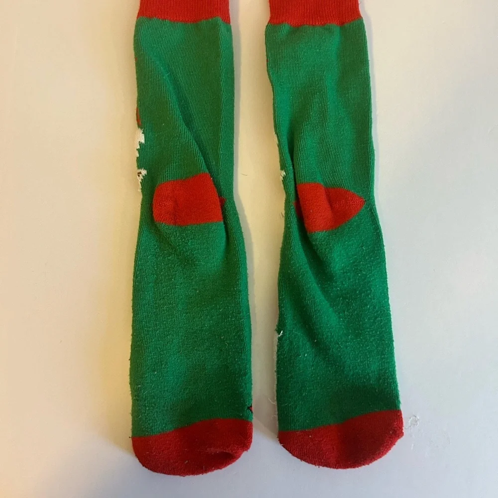 Women's Green & Red Llama Holiday Crew Socks